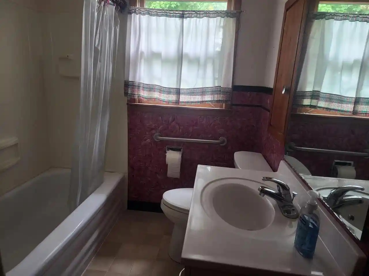Photo 2 of Single family home for sale at 515 N Hickory St, Platteville, WI 53818 | MLS# 2033532 | Listing updated on 2026-10-07