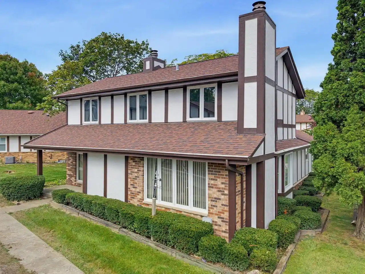 Photo 1 of Condo for sale at 5309 Somerset Ln S, Milwaukee, WI 53221 | MLS# 1982328 | Listing updated on 2026-09-29