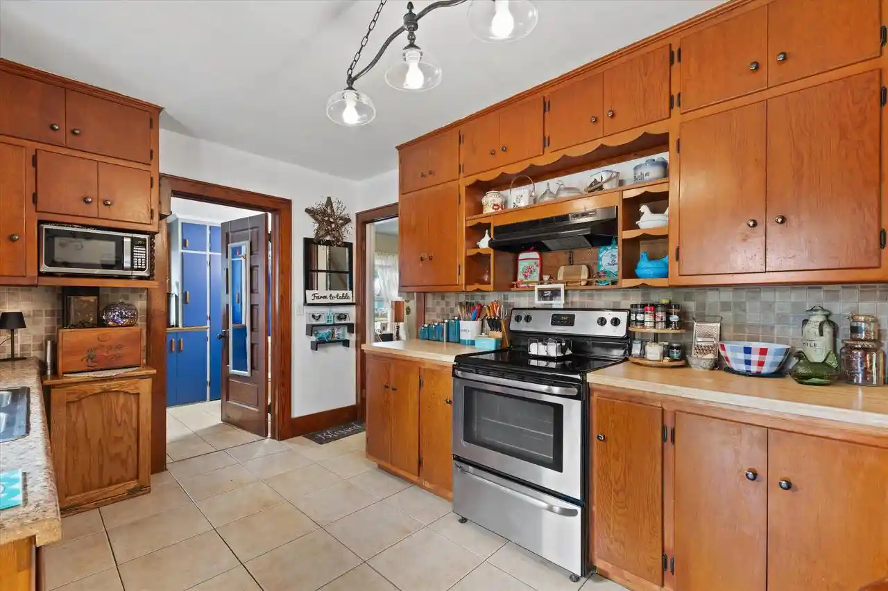 Photo 2 of Single family home for sale at 307 Lincoln Ave, Mukwonago, WI 53149 | MLS# 1982336 | Listing updated on 2026-10-01