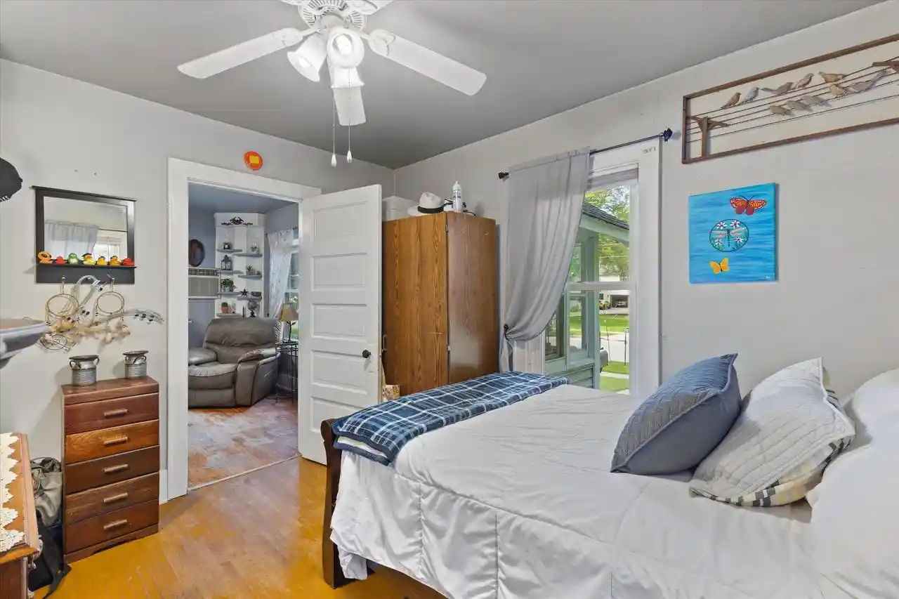 Photo 4 of Single family home for sale at 307 Lincoln Ave, Mukwonago, WI 53149 | MLS# 1982336 | Listing updated on 2026-10-01