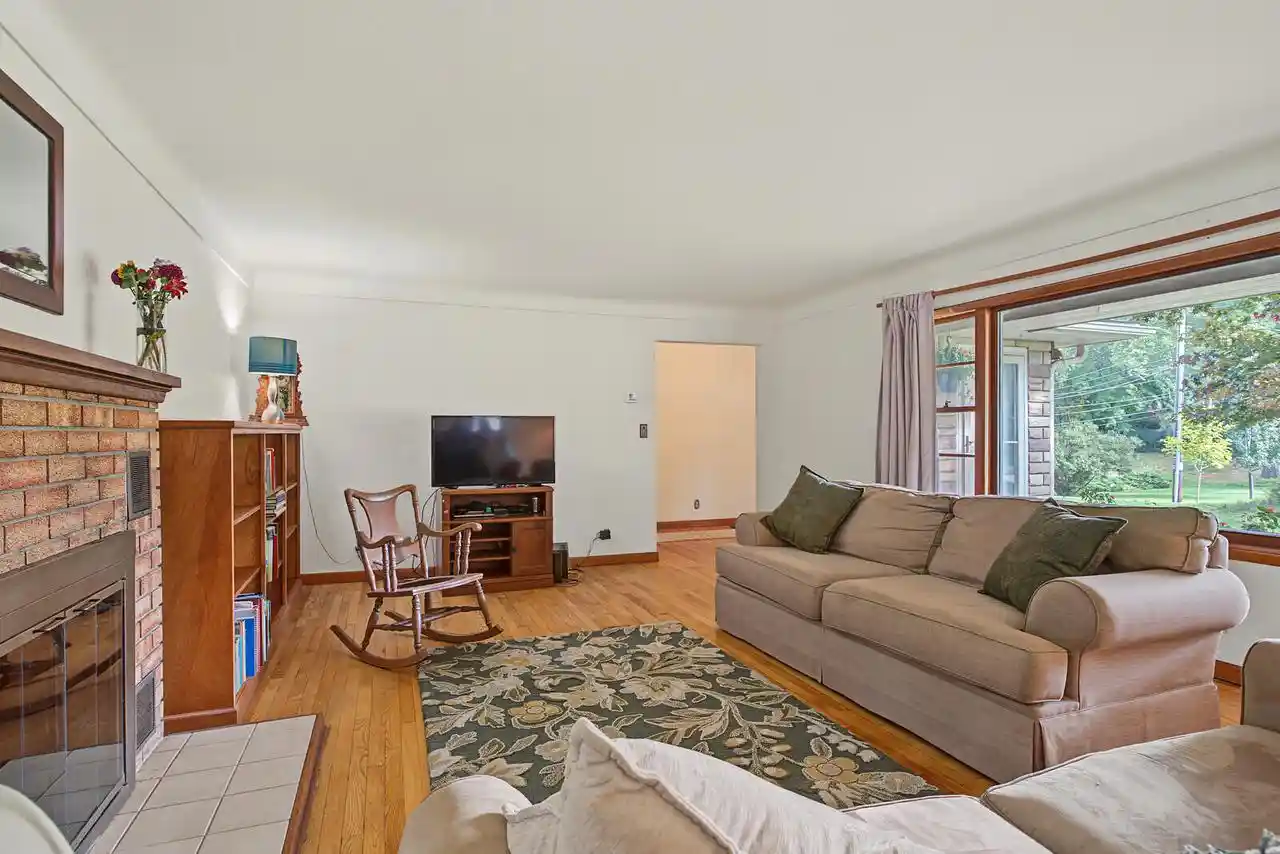 Photo 2 of Single family home for sale at N1769 Birchview Rd, La Crosse, WI 54601 | MLS# 1982337 | Listing updated on 2026-10-06