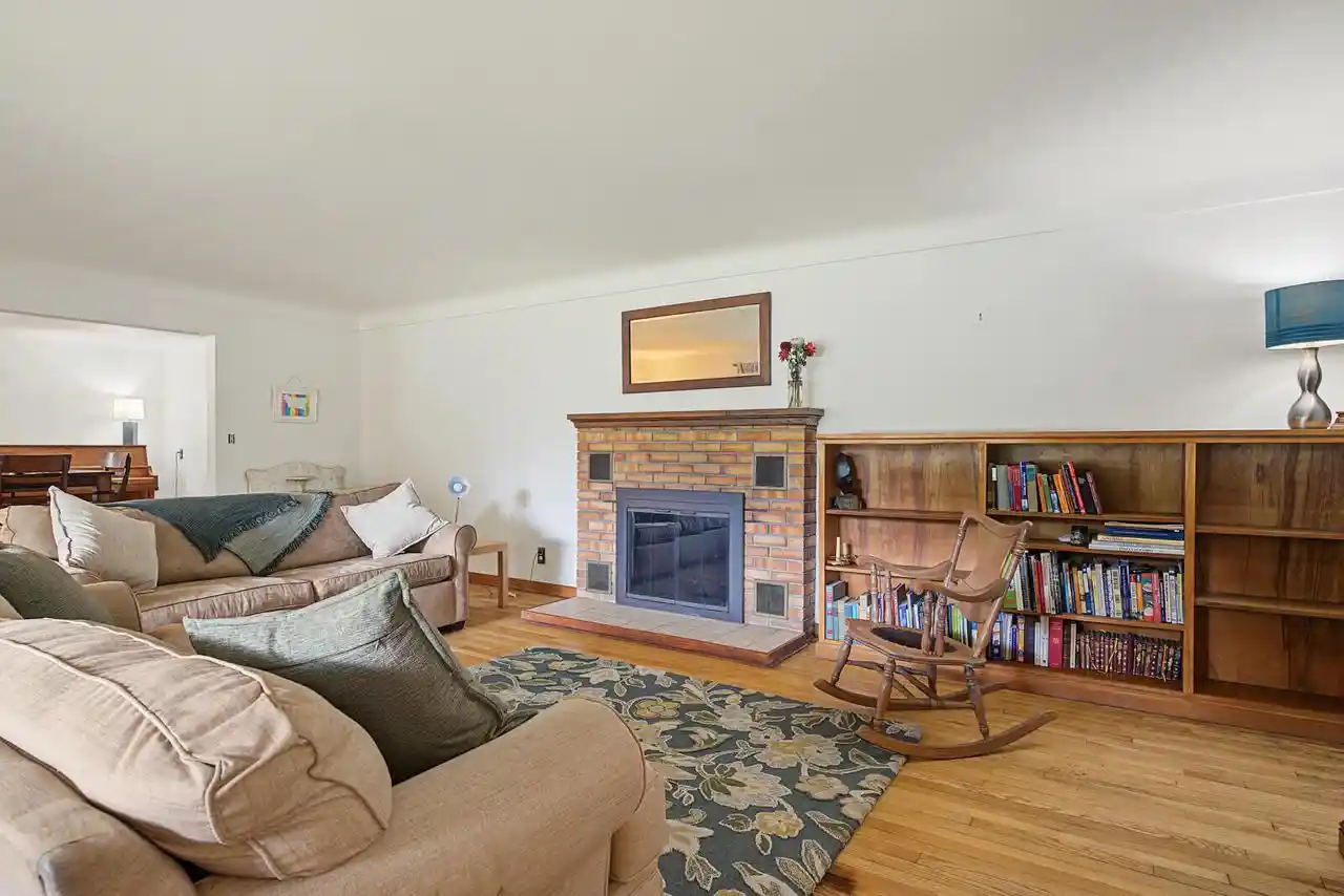 Photo 3 of Single family home for sale at N1769 Birchview Rd, La Crosse, WI 54601 | MLS# 1982337 | Listing updated on 2026-10-06