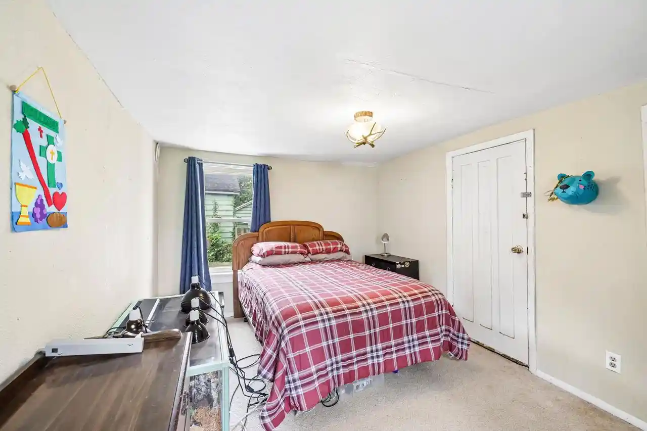 Photo 3 of Single family home for sale at 627 E Conant St, Portage, WI 53901 | MLS# 2033548 | Listing updated on 2026-10-03