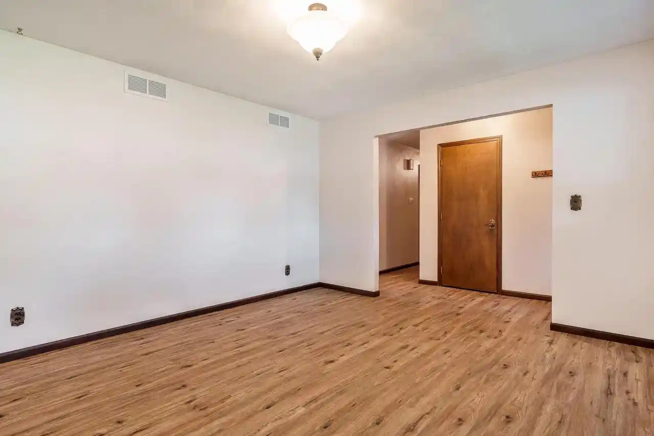 Photo 2 of Single family home for sale at 349 Sycamore Ln, Machesney Park, IL 61115 | MLS# 2033550 | Listing updated on 2026-10-01