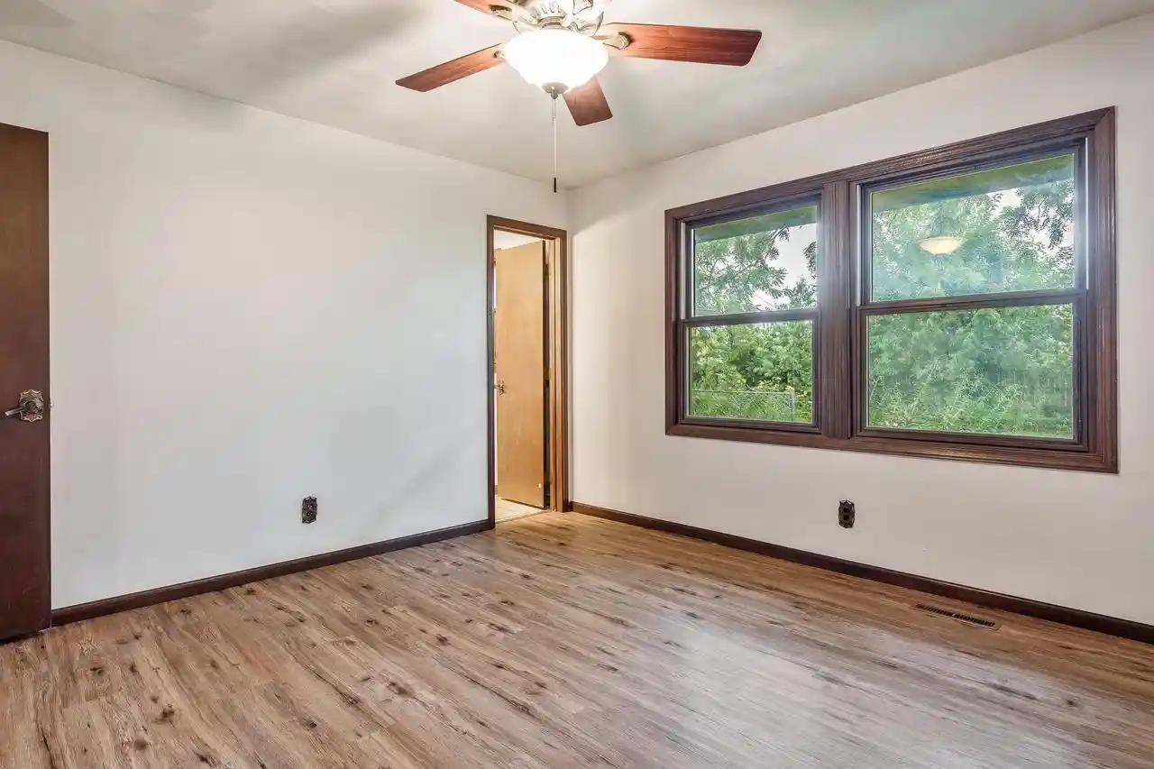 Photo 4 of Single family home for sale at 349 Sycamore Ln, Machesney Park, IL 61115 | MLS# 2033550 | Listing updated on 2026-10-01