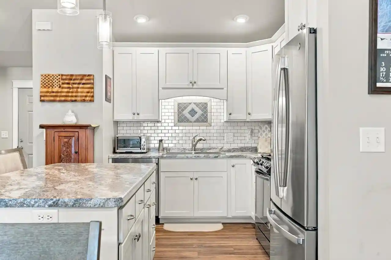 Photo 3 of Single family home for sale at 477 Coronado Cir, Onalaska, WI 54650 | MLS# 1982358 | Listing updated on 2026-10-01