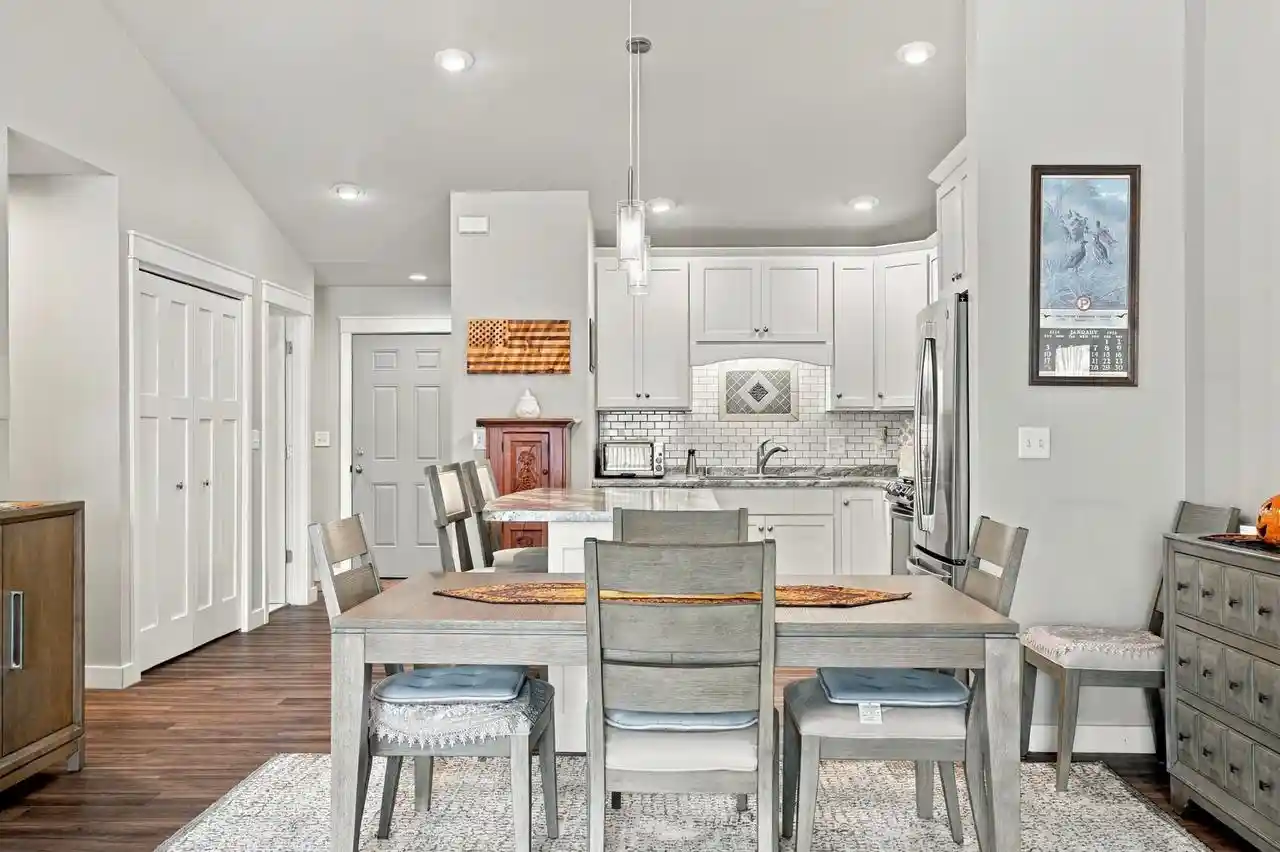 Photo 3 of Single family home for sale at 477 Coronado Cir, Onalaska, WI 54650 | MLS# 1982358 | Listing updated on 2026-10-01