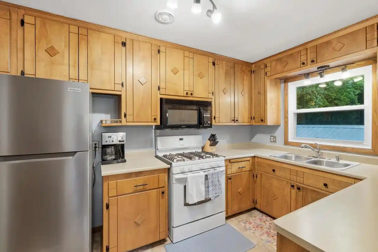 Photo 3 of Single family home for sale at 7959 N Pine View Dr, Edgerton, WI 53534 | MLS# 2033557 | Listing updated on 2026-10-02