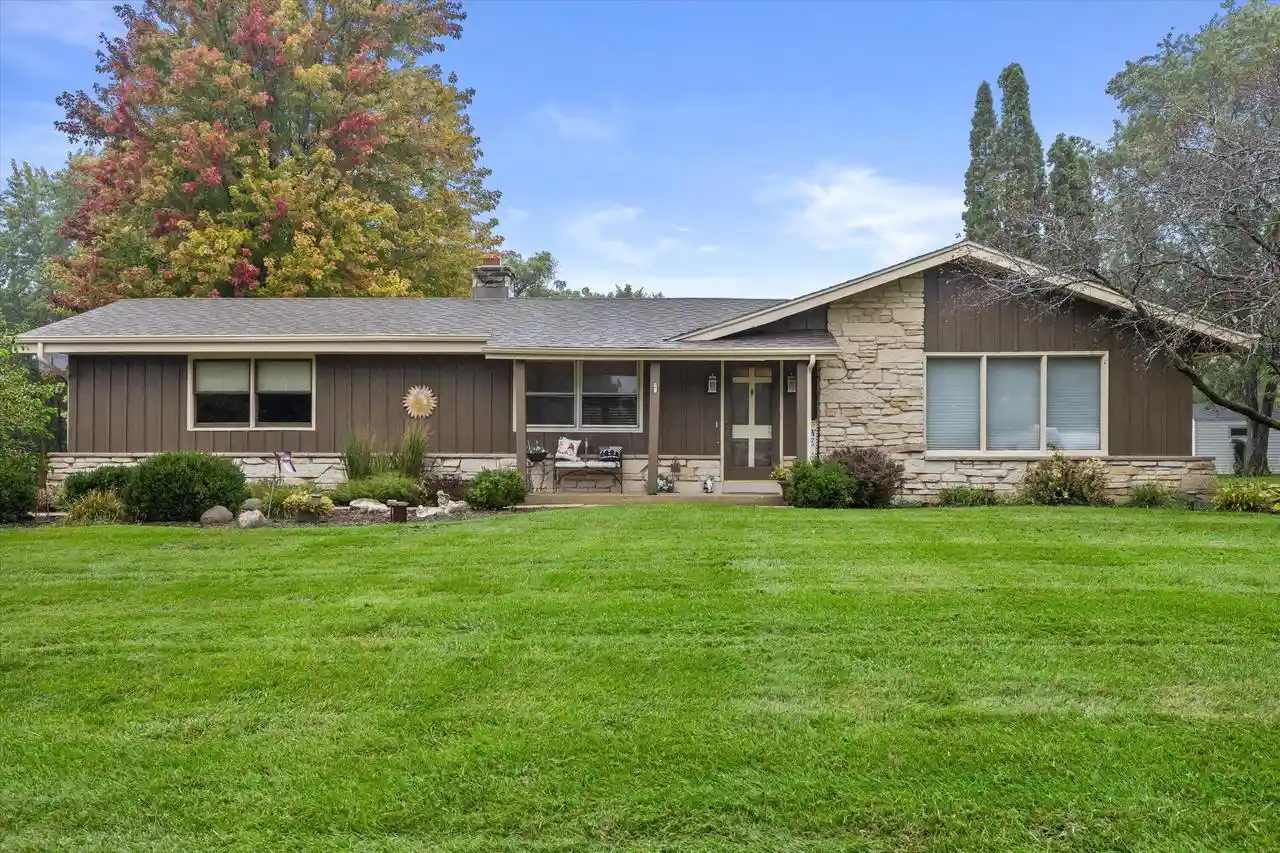 Photo 1 of Single family home for sale at S77w22250 Eleanor St, Muskego, WI 53150 | MLS# 1982364 | Listing updated on 2026-10-06