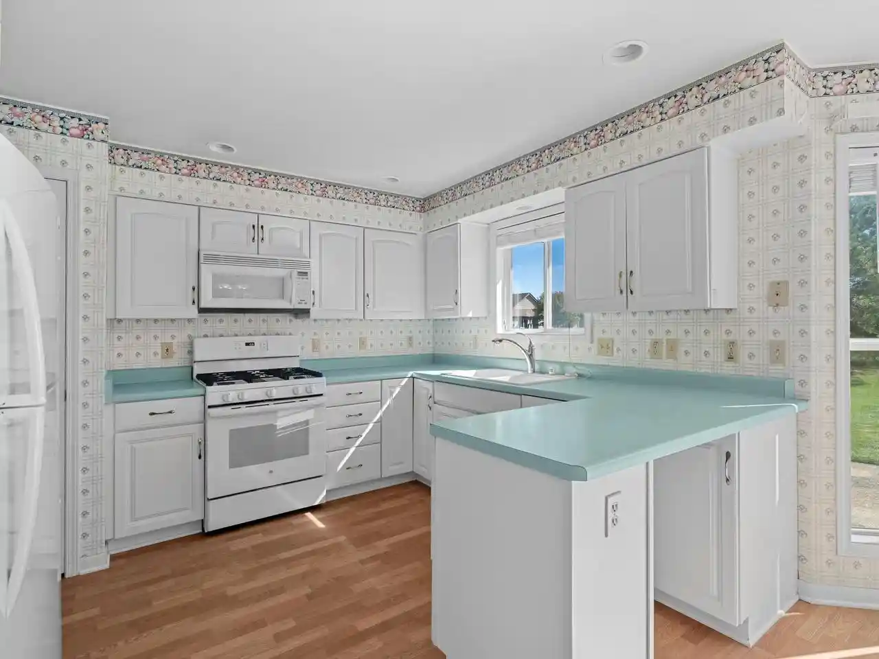 Photo 4 of Single family home for sale at 4307 29th Street, Kenosha, WI 53144 | MLS# 1982365 | Listing updated on 2026-09-28