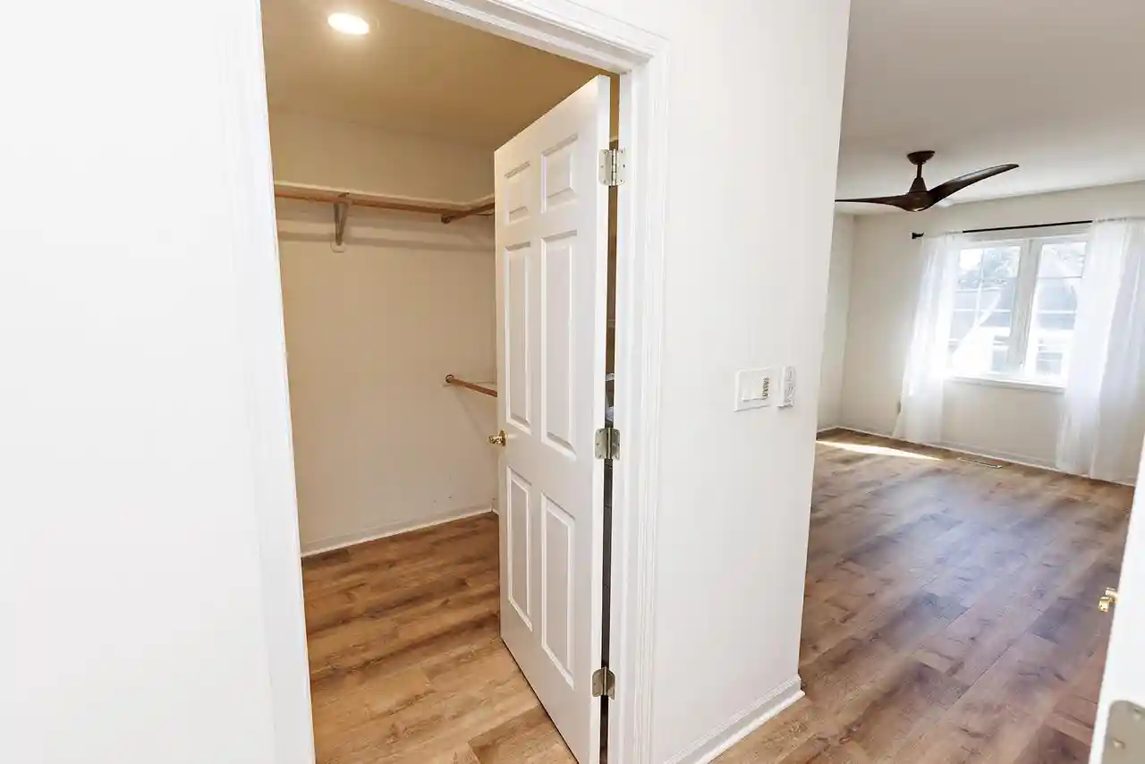 Photo 3 of Condo for sale at 1112 E Lyon St #1112, Milwaukee, WI 53202 | MLS# 1982367 | Listing updated on 2026-10-01