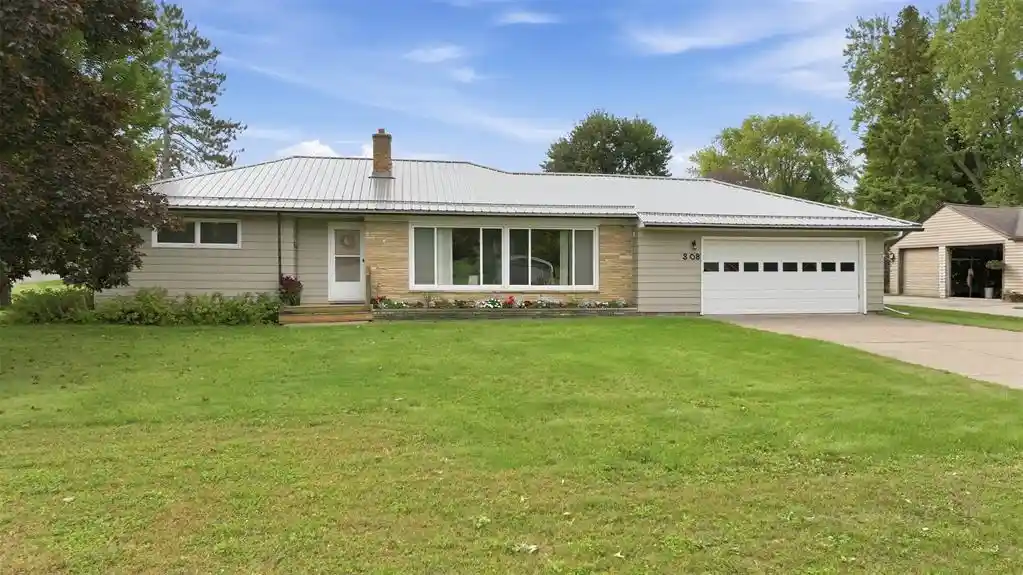 Photo 1 of Single family home for sale at 308 17th Avenue, Bloomer, WI 54724 | MLS# 1605486 | Listing updated on 2026-09-28