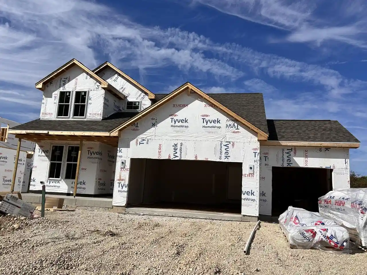 Photo 1 of Single family home for sale at 1309 Mount Vernon Dr, Hartford, WI 53027 | MLS# 1982371 | Listing updated on 2026-10-01