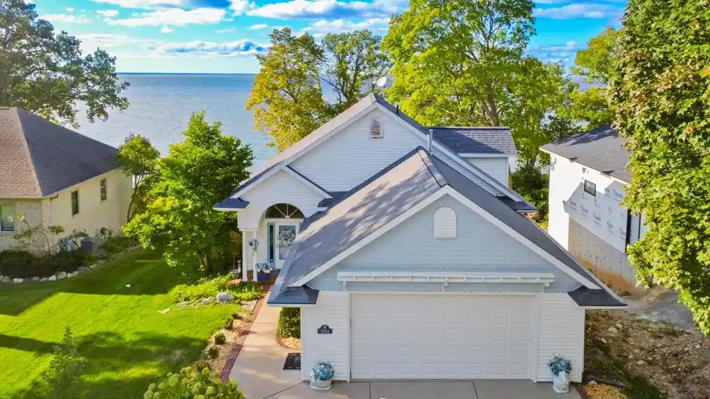 Photo 1 of Single family home for sale at 5061 Edge Water Beach Rd, Green Bay, WI 54311 | MLS# 50333332 | Listing updated on 2026-10-05