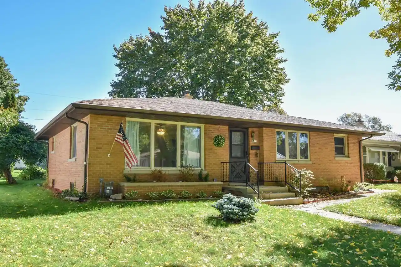 Photo 1 of Single family home for sale at 2417 S 15th Street, Sheboygan, WI 53081 | MLS# 1982403 | Listing updated on 2026-10-03