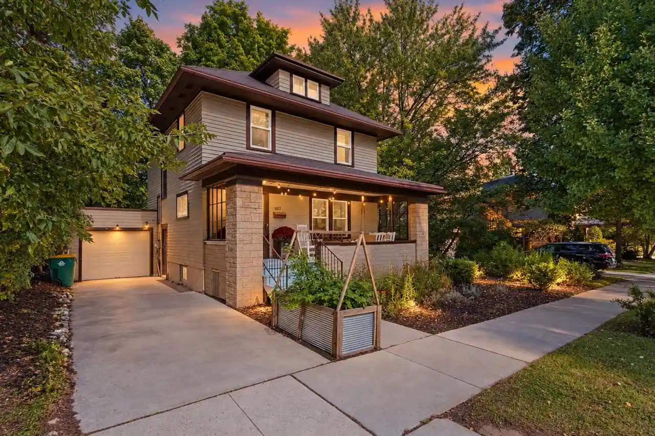Single family home for sale at 1017 Eliza St, Green Bay, WI 54301 | MLS# 50333352