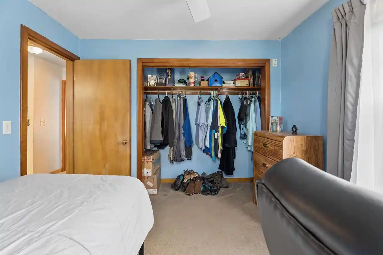 Photo 3 of Single family home for sale at 2562 Black Wolf Ave, Oshkosh, WI 54902 | MLS# 50333355 | Listing updated on 2026-10-03