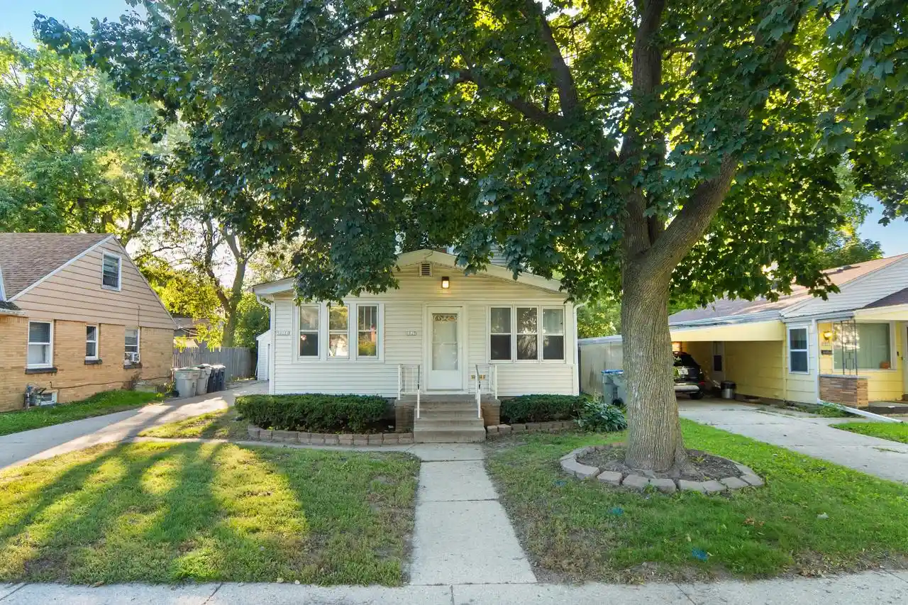 Photo 1 of Multi family home for sale at 5827 N 40 Street #5827A, Milwaukee, WI 53209 | MLS# 1982421 | Listing updated on 2026-09-29