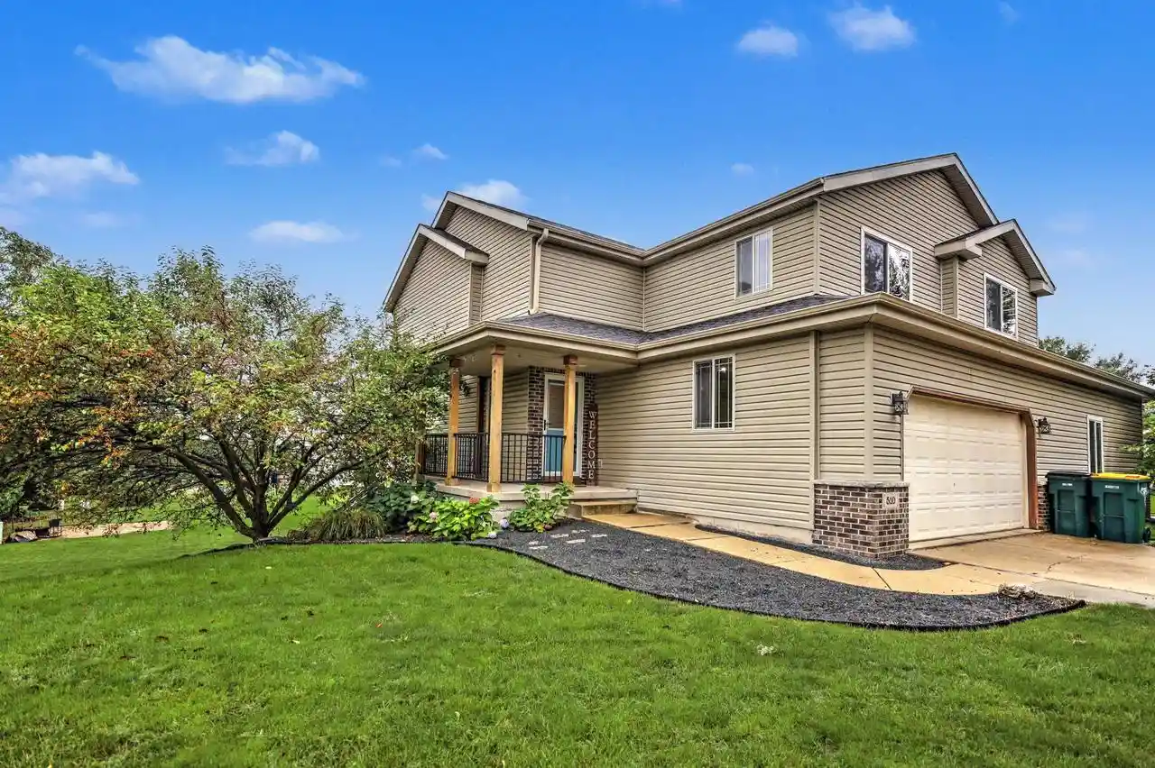 Photo 1 of Single family home for sale at 510 Nightingale Ln, Cottage Grove, WI 53527 | MLS# 2033575 | Listing updated on 2026-09-28