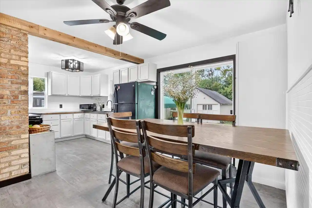 Photo 3 of Single family home for sale at 1606 Manchester St, Beloit, WI 53511 | MLS# 2033576 | Listing updated on 2026-10-10