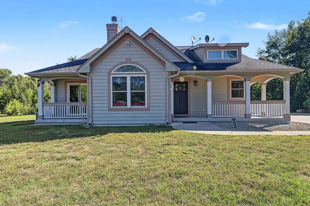 Photo 1 of Single family home for sale at N10486 Elm Rd, Wausaukee, WI 54177 | MLS# 50333364 | Listing updated on 2026-10-01