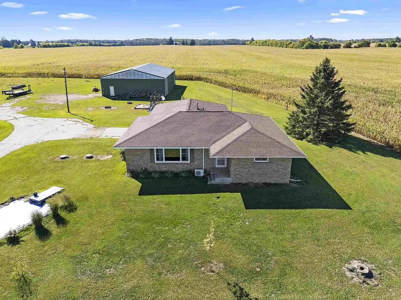 Photo 1 of Single family home for sale at W4757 County Rd D, Peshtigo, WI 54157 | MLS# 50333351 | Listing updated on 2026-09-28
