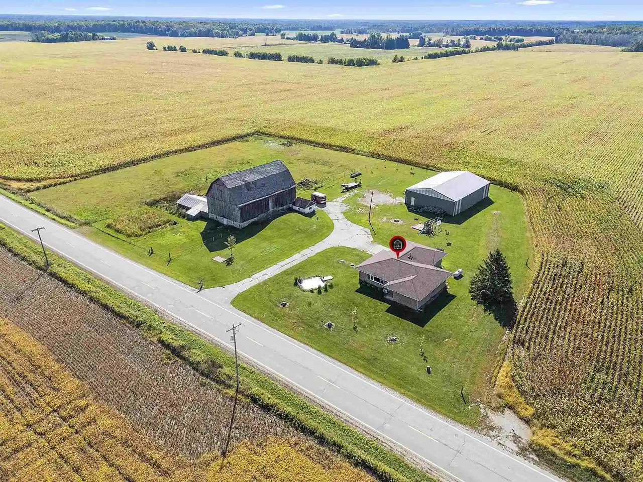 Photo 3 of Single family home for sale at W4757 County Rd D, Peshtigo, WI 54157 | MLS# 50333351 | Listing updated on 2026-09-28