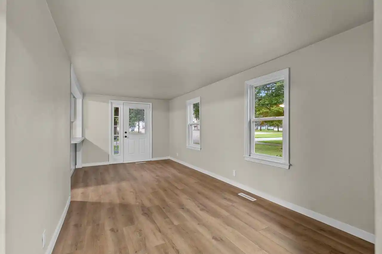 Photo 4 of Single family home for sale at 525 S Grove St, Waupun, WI 53963 | MLS# 50333365 | Listing updated on 2026-09-28
