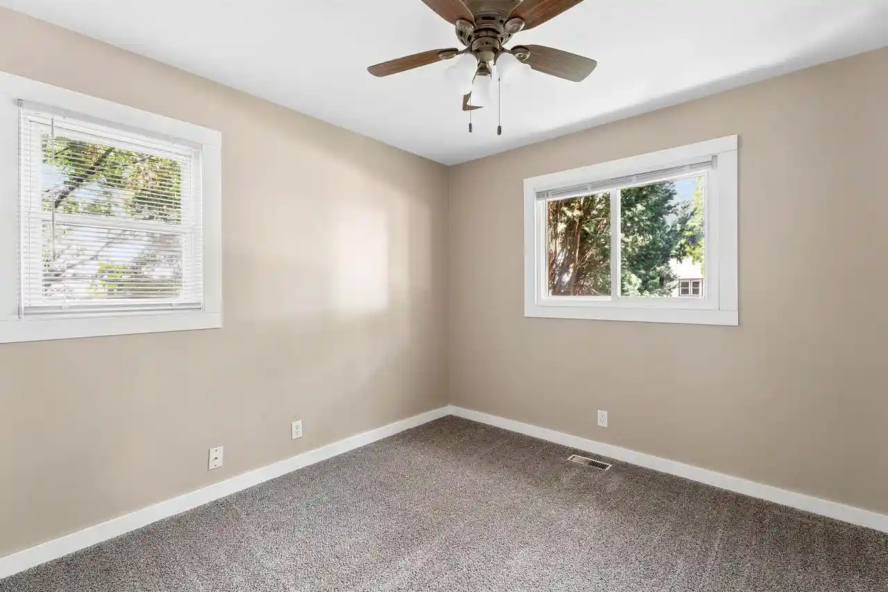 Photo 3 of Single family home for sale at 937 Gail Ave, Neenah, WI 54956 | MLS# 50333366 | Listing updated on 2026-10-06
