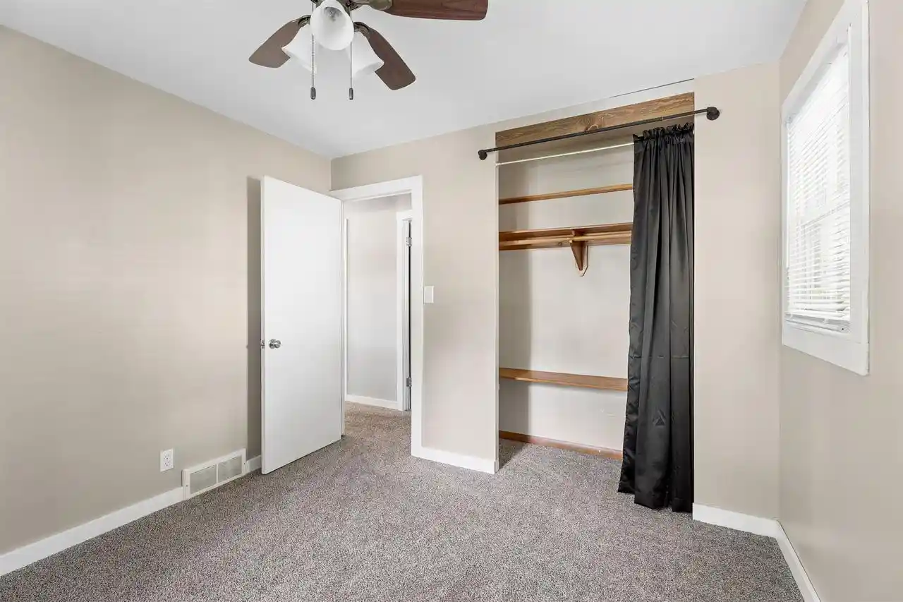 Photo 4 of Single family home for sale at 937 Gail Ave, Neenah, WI 54956 | MLS# 50333366 | Listing updated on 2026-10-06