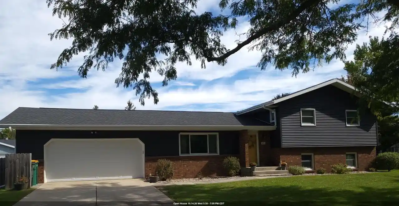 Photo 1 of Single family home for sale at 561 Wakefield Ave, Fond Du Lac, WI 54935 | MLS# 50333348 | Listing updated on 2026-10-05