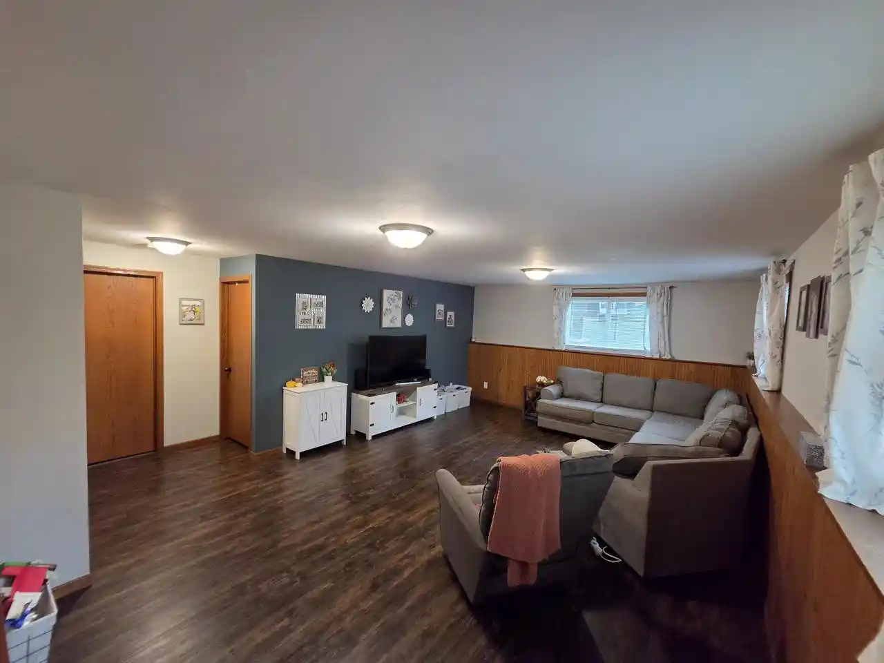 Photo 3 of Single family home for sale at 561 Wakefield Ave, Fond Du Lac, WI 54935 | MLS# 50333348 | Listing updated on 2026-10-05