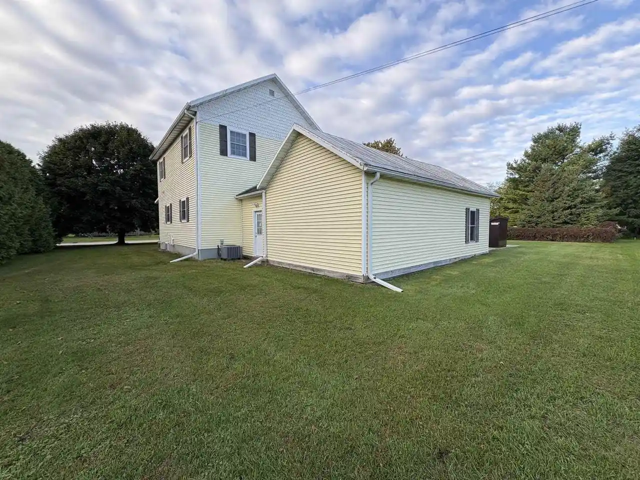 Photo 2 of Single family home for sale at 221 Bridge St, Oconto, WI 54153 | MLS# 50333372 | Listing updated on 2026-10-02