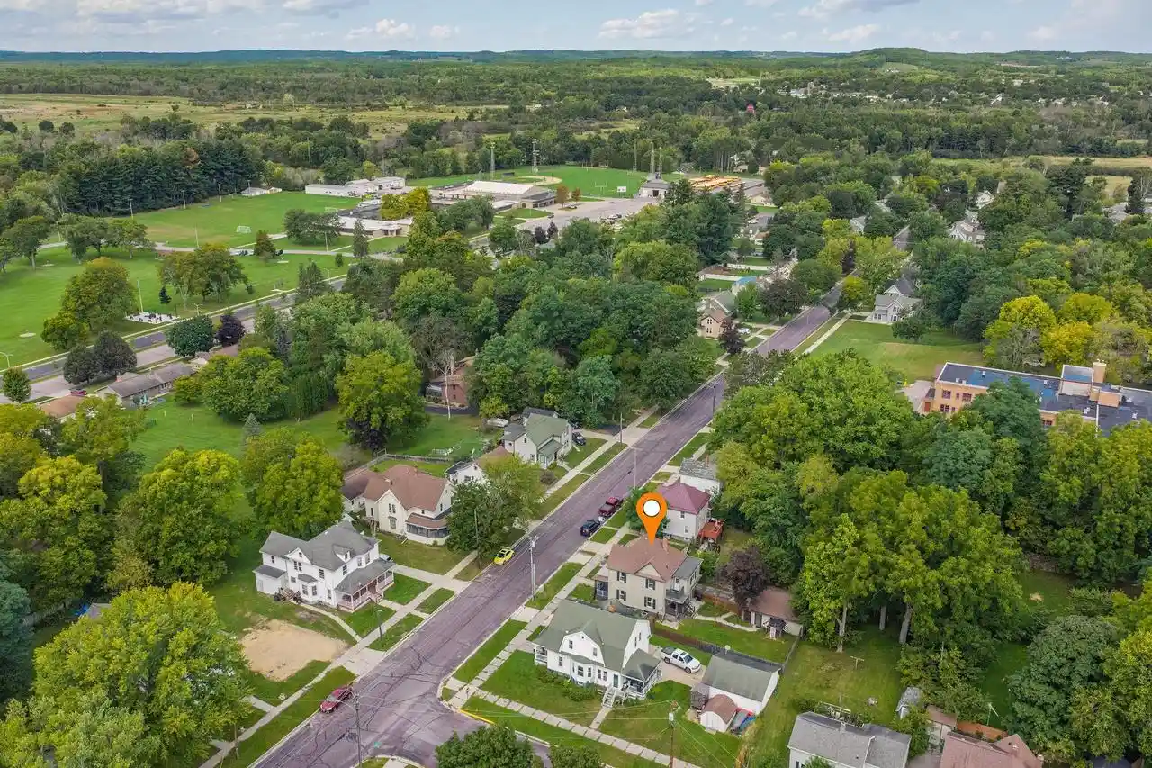 Photo 2 of Single family home for sale at 510 N Walnut St, Reedsburg, WI 53959 | MLS# 2033589 | Listing updated on 2026-10-07