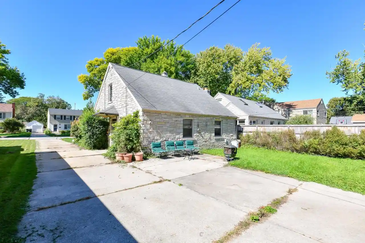 Photo 3 of Single family home for sale at 2616 N 96th Street, Milwaukee, WI 53226 | MLS# 1982459 | Listing updated on 2026-10-08