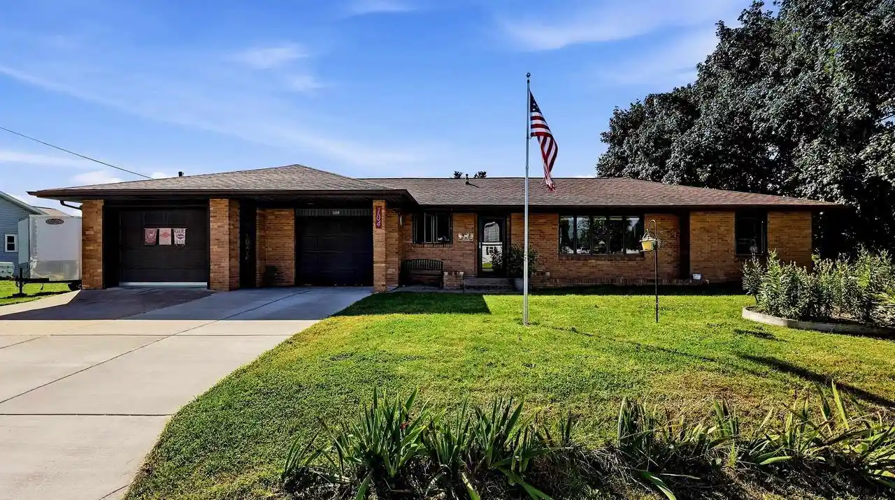 Photo 1 of Single family home for sale at 104 E Skelly St, Cuba City, WI 53807 | MLS# 2033592 | Listing updated on 2026-10-11