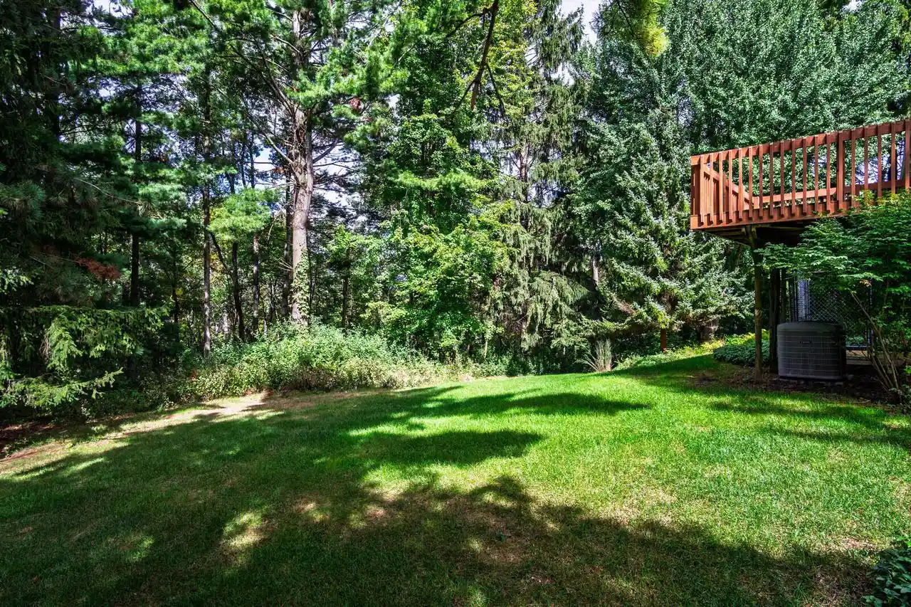 Photo 3 of Sale Pending at W5734 Thistledown Dr, La Crosse, WI 54601 | MLS# 1982466 | Listing updated on 2026-10-05