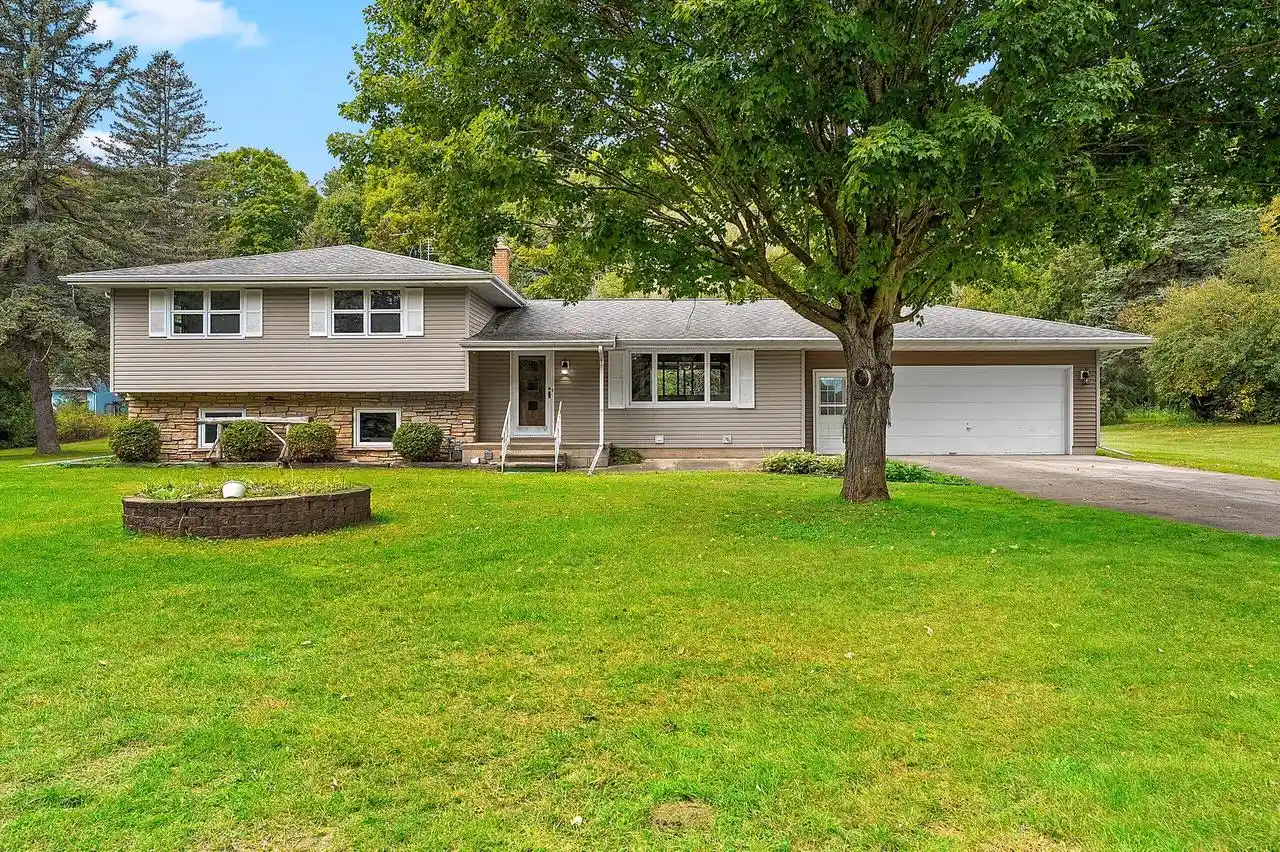 Photo 1 of Single family home for sale at 5224 Woodland Dr, Two Rivers, WI 54241 | MLS# 1982467 | Listing updated on 2026-09-28
