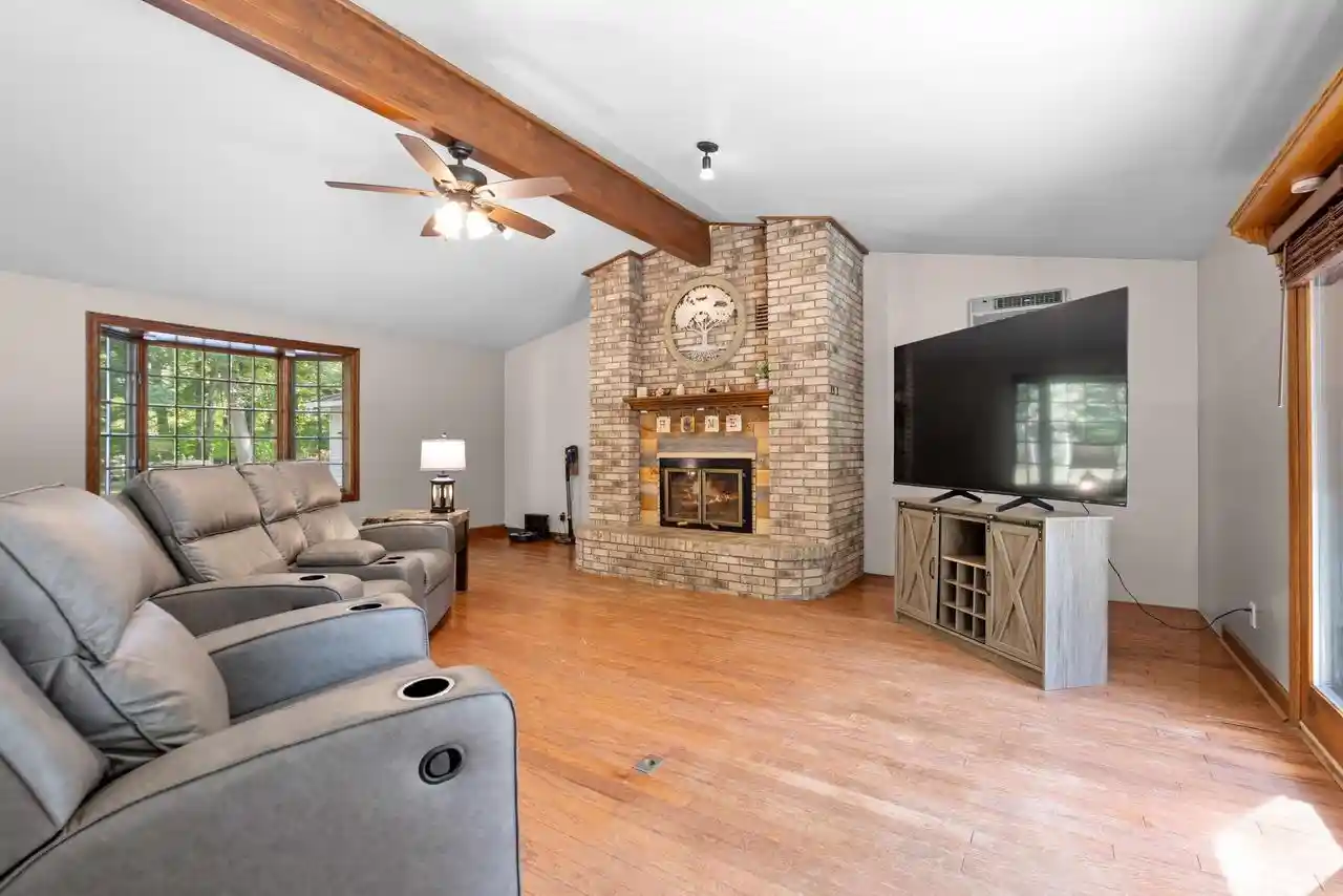 Photo 3 of Single family home for sale at N7791 St Paul Rd, Crivitz, WI 54114 | MLS# 50333349 | Listing updated on 2026-09-28