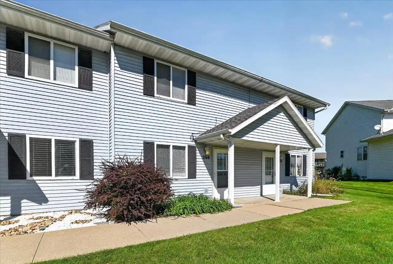 Photo 2 of Condo for sale at 264 Talon Pl, Sun Prairie, WI 53590 | MLS# 2033595 | Listing updated on 2026-09-28
