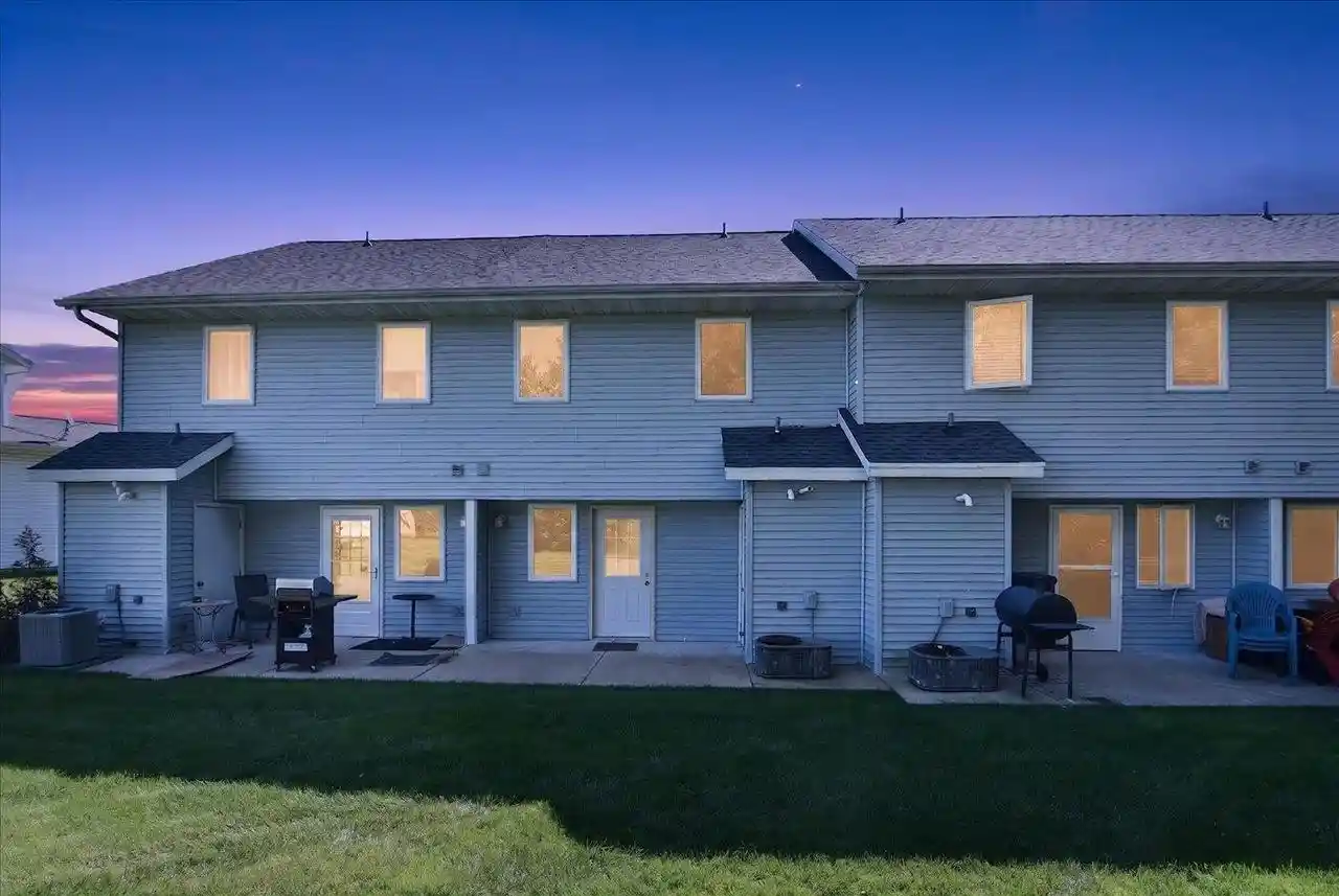 Photo 3 of Condo for sale at 264 Talon Pl, Sun Prairie, WI 53590 | MLS# 2033595 | Listing updated on 2026-09-28