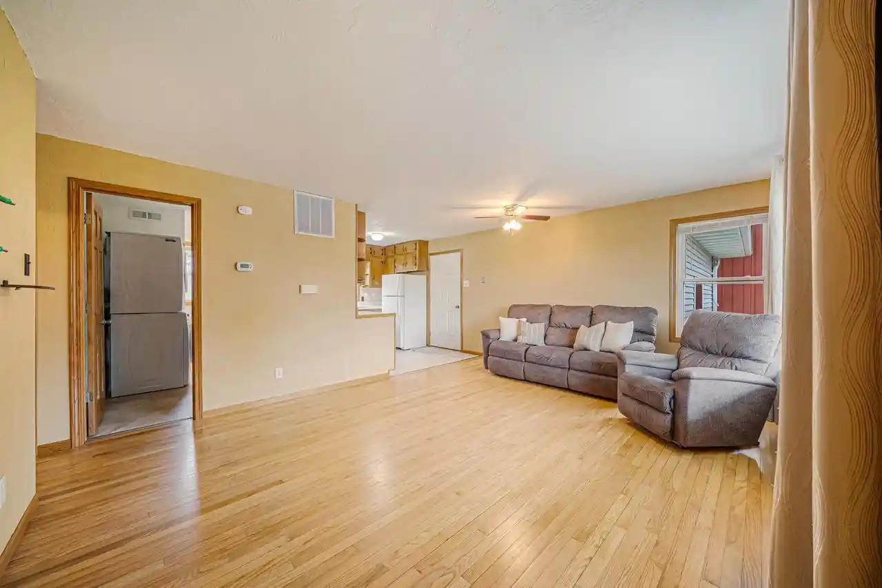 Photo 3 of Single family home for sale at 653 Krenz Rd, Omro, WI 54963 | MLS# 50333363 | Listing updated on 2026-10-05