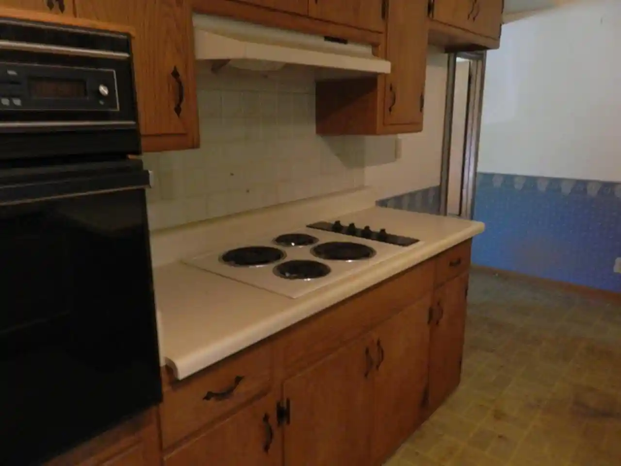 Photo 3 of Single family home for sale at 415 Catskill Rd, Waukesha, WI 53186 | MLS# 1982472 | Listing updated on 2026-10-03