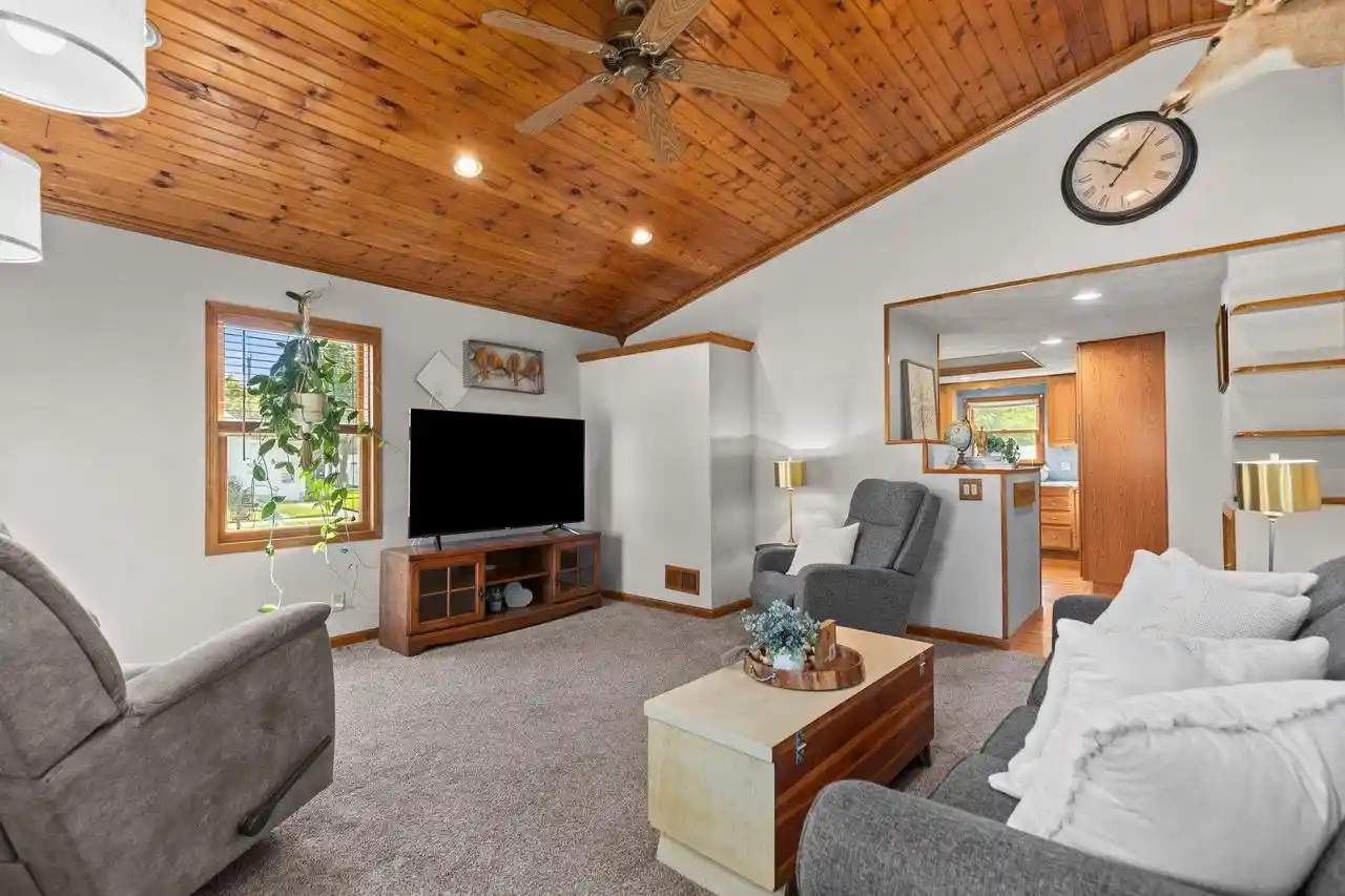 Photo 3 of Single family home for sale at 121 E 2nd Street, Kimberly, WI 54136 | MLS# 50333392 | Listing updated on 2026-10-03