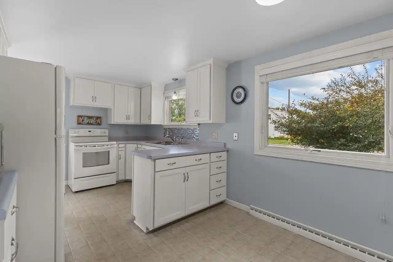 Photo 2 of Single family home for sale at 736 John St, Menasha, WI 54952 | MLS# 50333387 | Listing updated on 2026-10-02