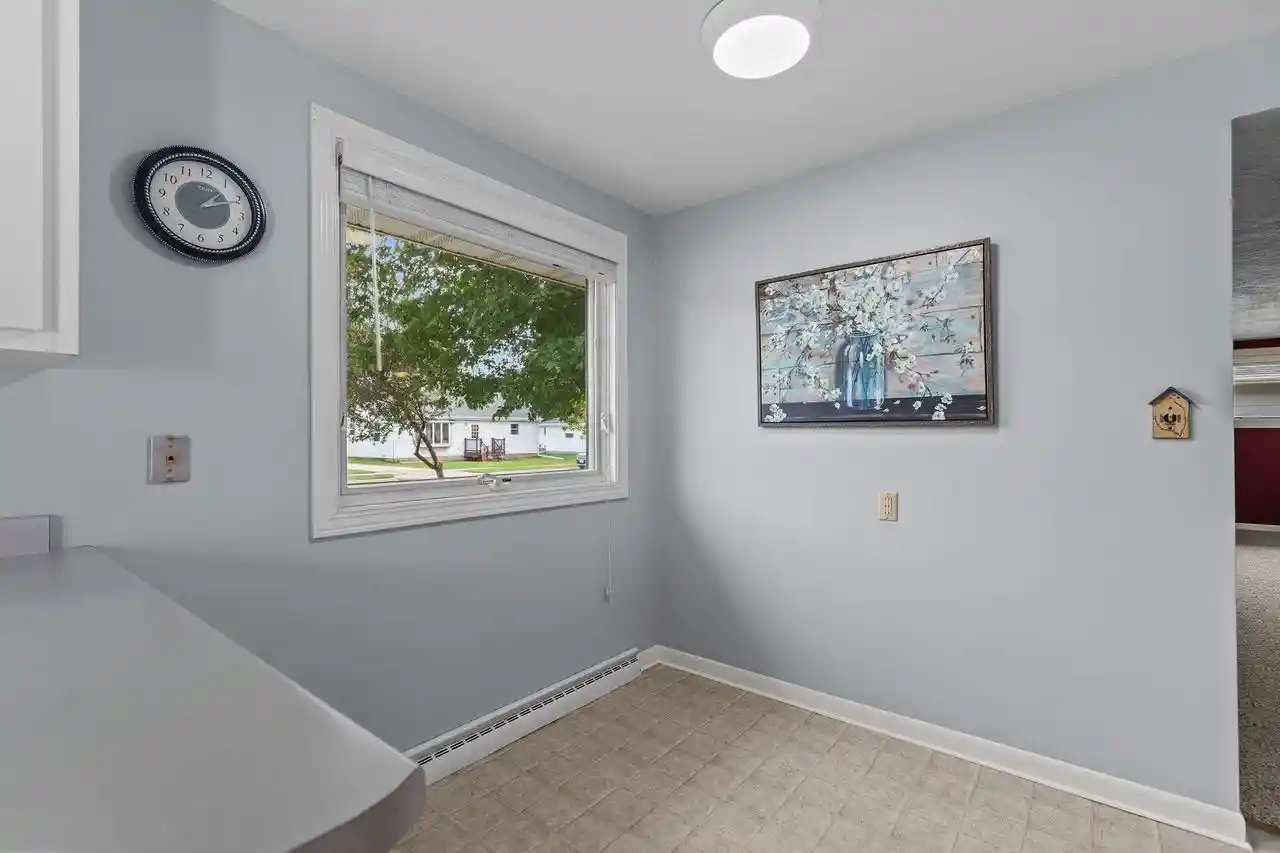 Photo 4 of Single family home for sale at 736 John St, Menasha, WI 54952 | MLS# 50333387 | Listing updated on 2026-10-02