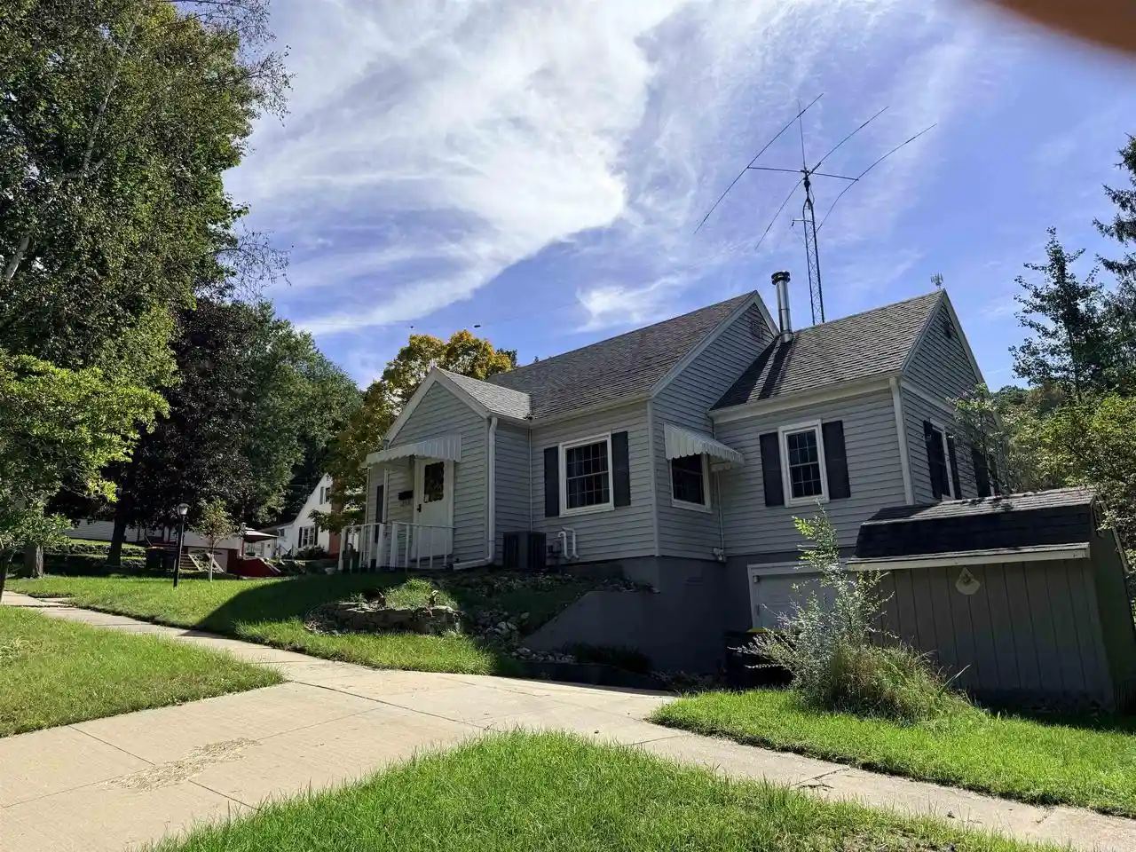 Photo 3 of Single family home for sale at 591 E 4th Street, Richland Center, WI 53581 | MLS# 2033599 | Listing updated on 2026-10-08