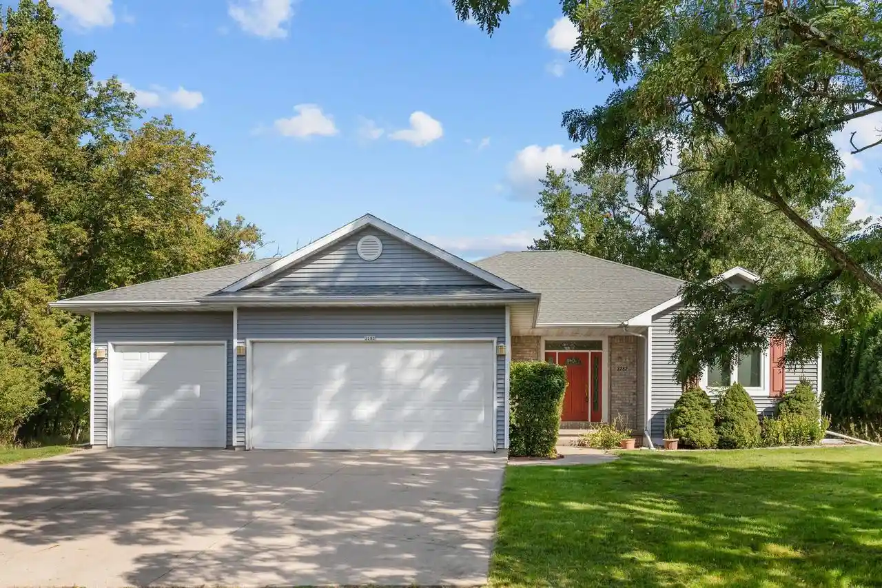 Photo 1 of Single family home for sale at 2282 Willow Way Dr, Oshkosh, WI 54904 | MLS# 50333385 | Listing updated on 2026-10-03