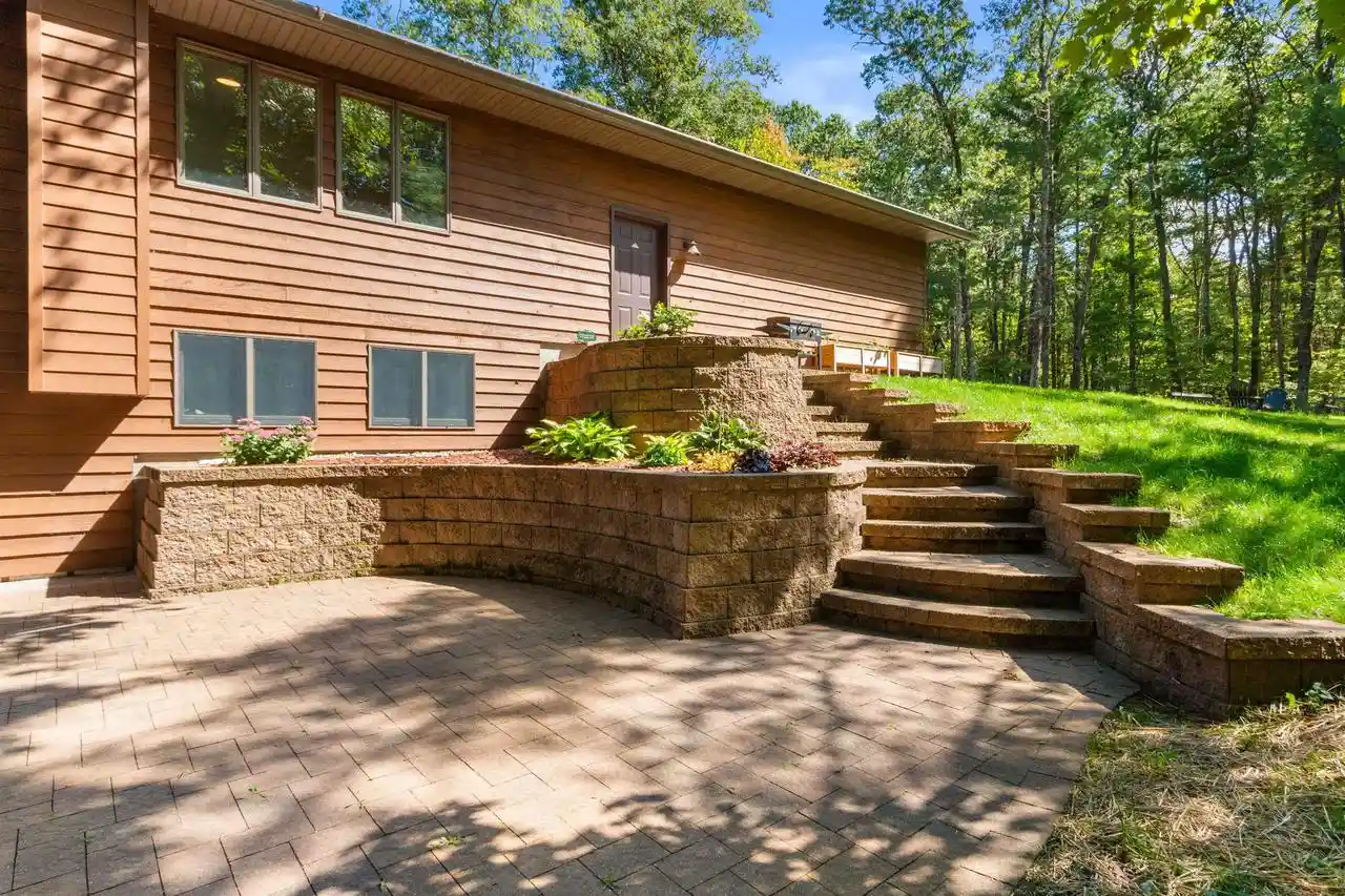 Photo 1 of Single family home for sale at 620 Ten Mile Ave, Wisconsin Rapids, WI 54494 | MLS# 2033605 | Listing updated on 2026-10-06