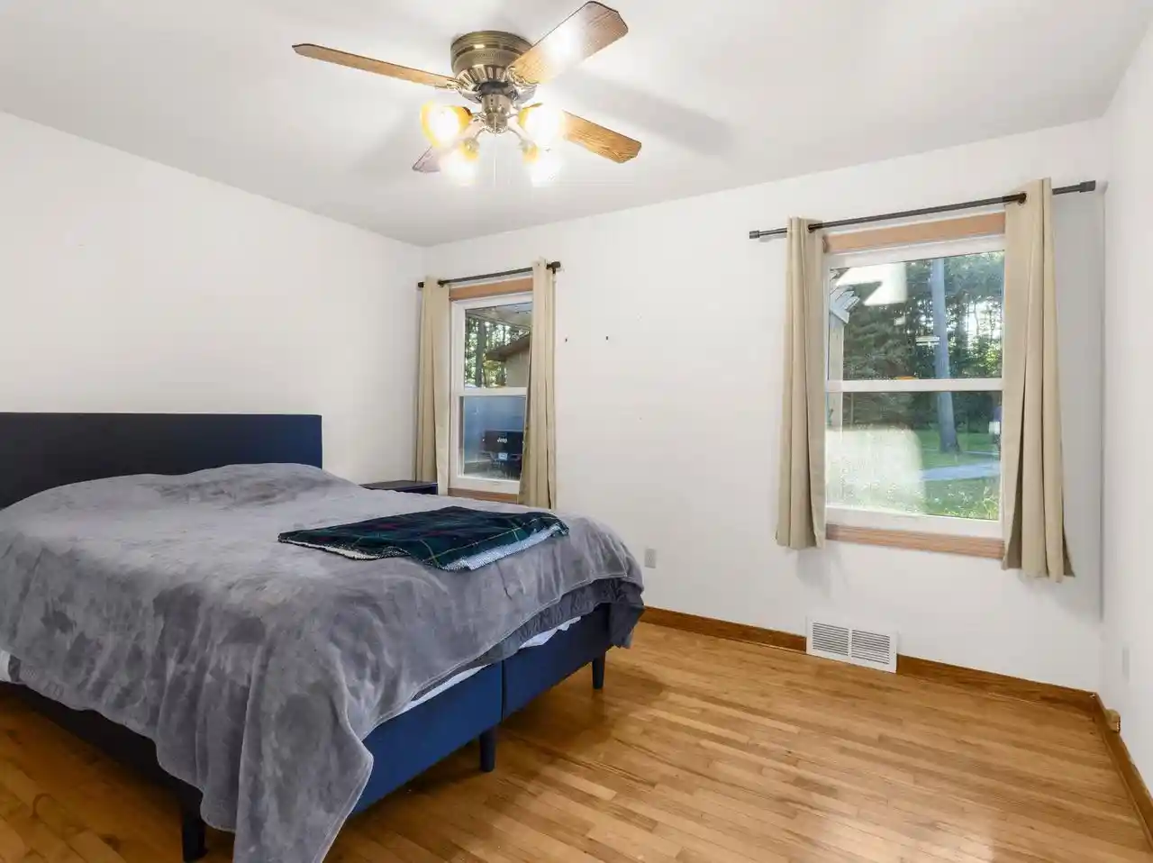Photo 3 of Single family home for sale at N3027 Woodland Rd, Marinette, WI 54143 | MLS# 50333396 | Listing updated on 2026-10-04